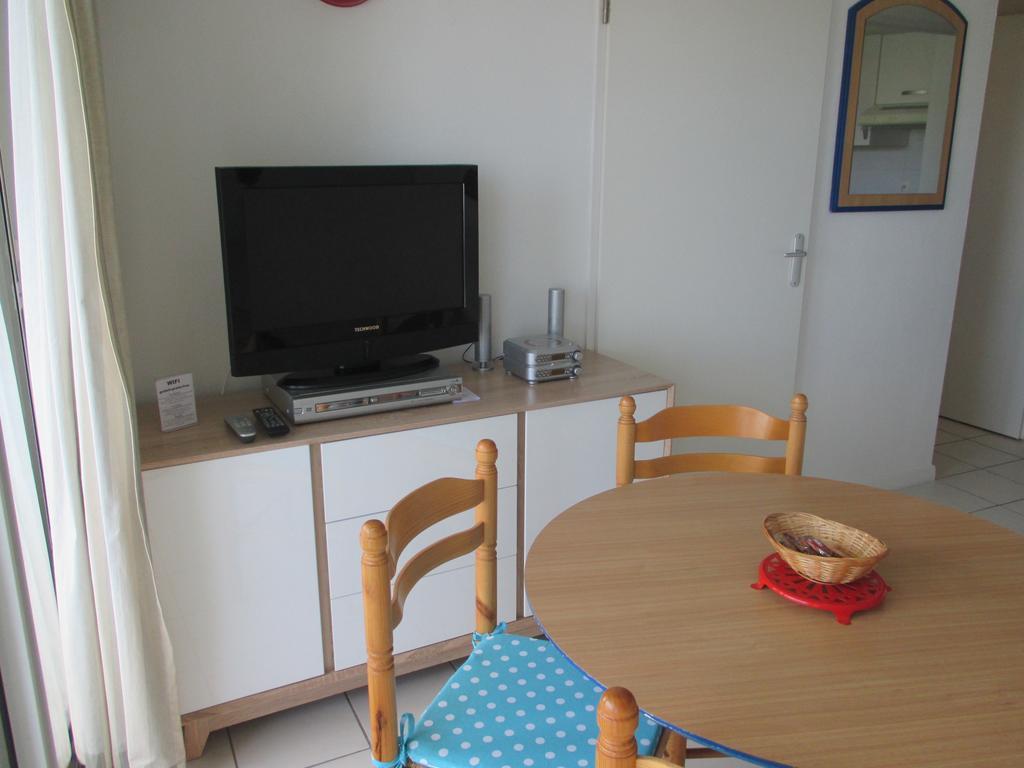 Appartement Golf Et Nivelle Avec Piscine Et Parking Ciboure Ruang foto