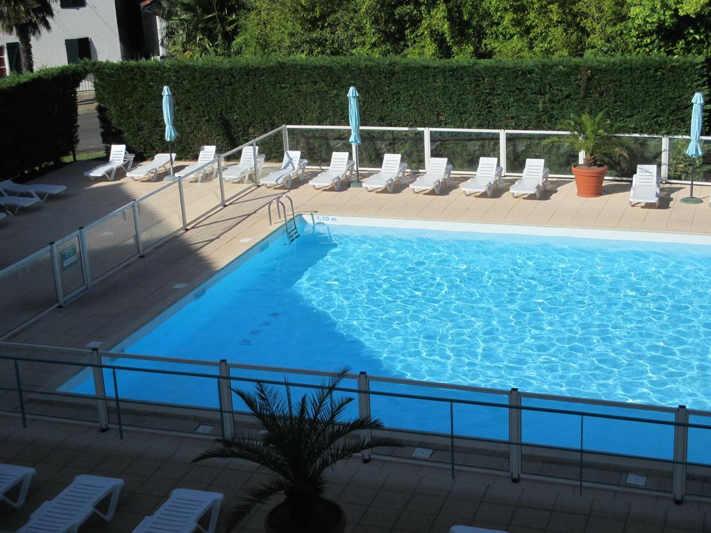 Appartement Golf Et Nivelle Avec Piscine Et Parking Ciboure Bagian luar foto