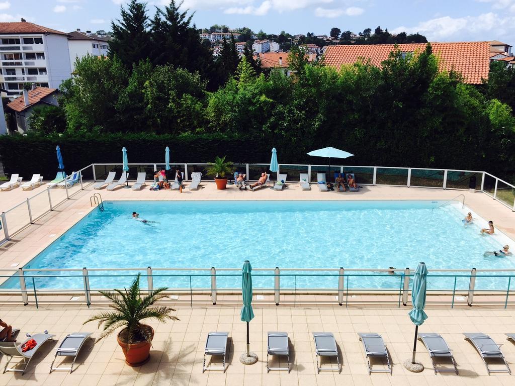 Appartement Golf Et Nivelle Avec Piscine Et Parking Ciboure Bagian luar foto